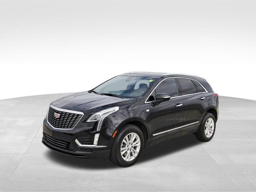 Stellar Black Metallic 2023 Cadillac XT5 Luxury