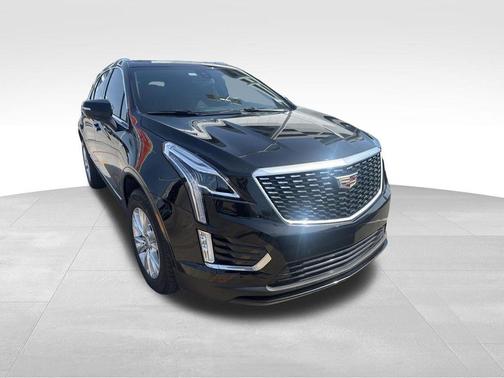 Stellar Black Metallic 2023 Cadillac XT5 Luxury