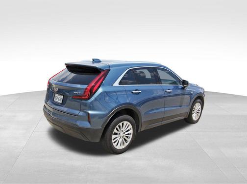 2024 Cadillac XT4 Luxury