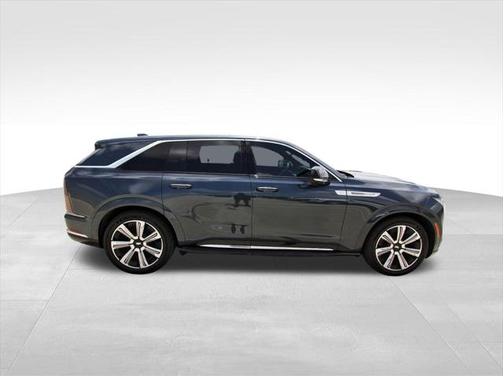 2025 Cadillac Escalade IQ Luxury 1