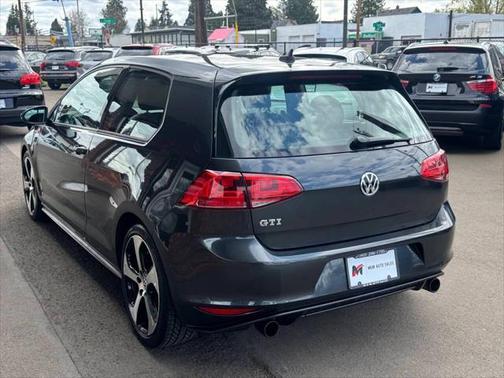 2015 Volkswagen Golf GTI 2.0T S 4-Door