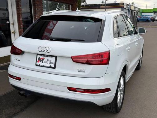 2016 Audi Q3 2.0T Premium Plus