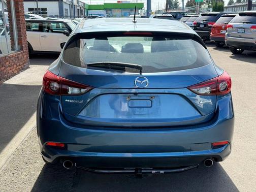 Eternal Blue Mica 2017 Mazda Mazda3 Touring 2.5