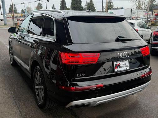 2019 Audi Q7 55 Premium