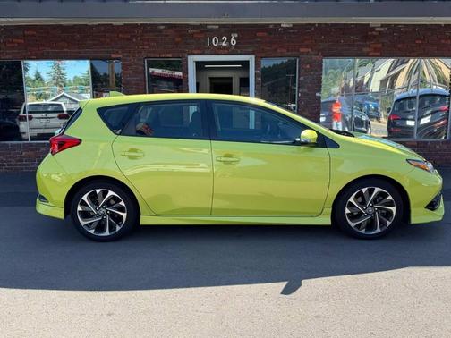 2017 Toyota Corolla iM Base