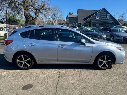 2019 Subaru Impreza 2.0i Premium