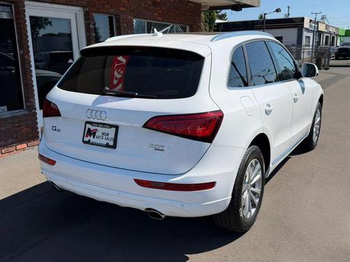 White 2013 Audi Q5 2.0T Premium Plus