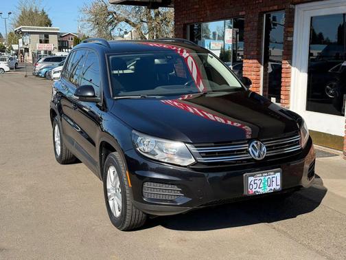 2016 Volkswagen Tiguan S