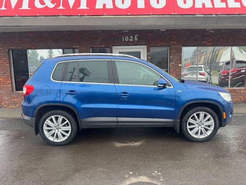 2010 Volkswagen Tiguan 2.0T Wolfsburg Edition