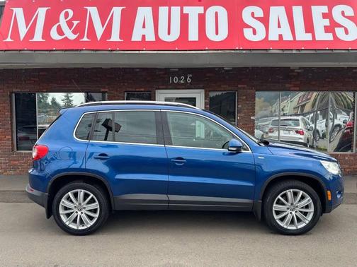 2010 Volkswagen Tiguan 2.0T Wolfsburg Edition