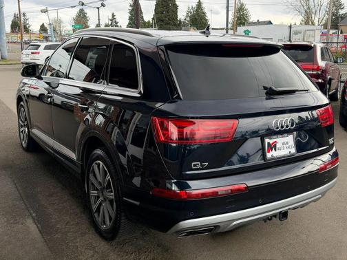 Ink Blue Metallic 2017 Audi Q7 3.0T Premium