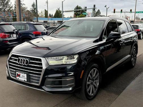 Ink Blue Metallic 2017 Audi Q7 3.0T Premium