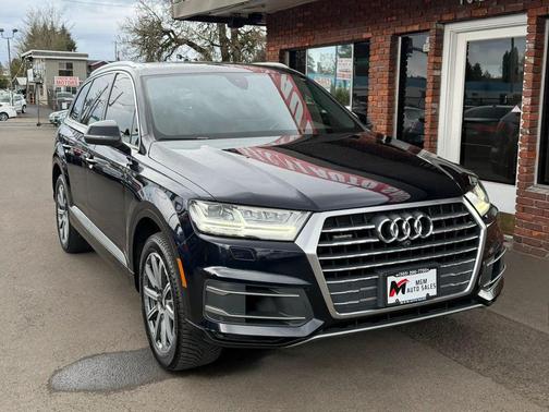 Ink Blue Metallic 2017 Audi Q7 3.0T Premium