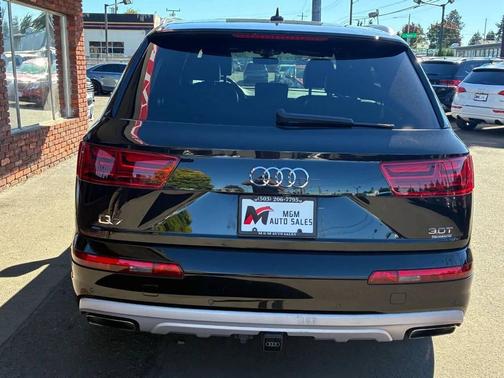 2017 Audi Q7 3.0T Premium