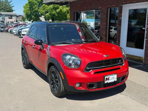 Red 2015 MINI Countryman Cooper S