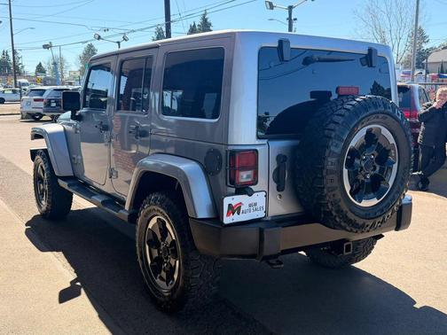 2014 Jeep Wrangler Unlimited Polar Edition