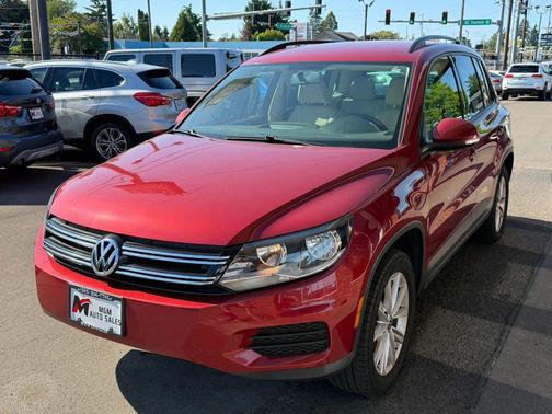 Wild Cherry Metallic 2015 Volkswagen Tiguan 2.0T SE 4MOTION
