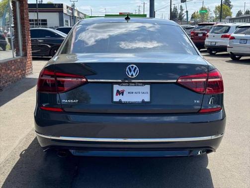 2017 Volkswagen Passat 1.8T R-Line w/Comfort