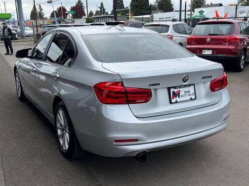 2017 BMW 320 i