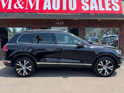 2017 Volkswagen Touareg V6 Wolfsburg Edition