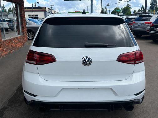 White 2018 Volkswagen Golf GTI 2.0T S 4-Door
