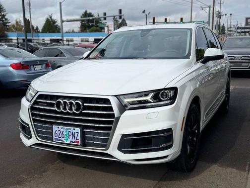 2017 Audi Q7 3.0T Premium