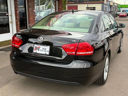 2015 Volkswagen Passat 1.8T Limited Edition