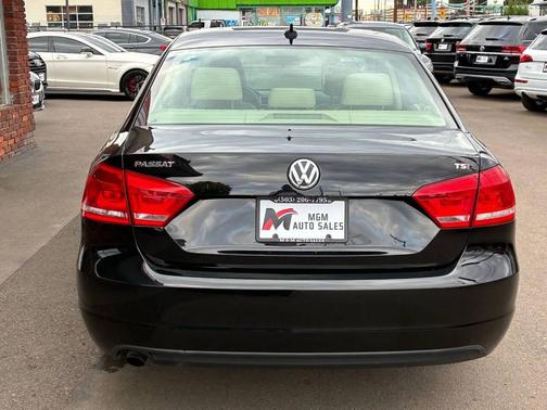 2015 Volkswagen Passat 1.8T Limited Edition