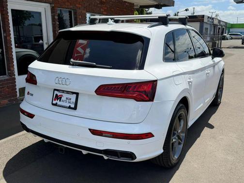 White 2019 Audi SQ5 3.0T Prestige
