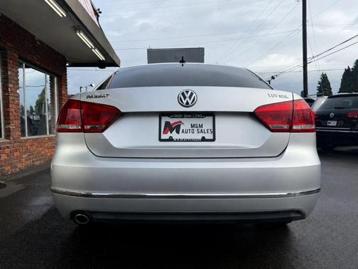 Silver 2014 Volkswagen Passat 2.0L TDI DSG SEL Premium