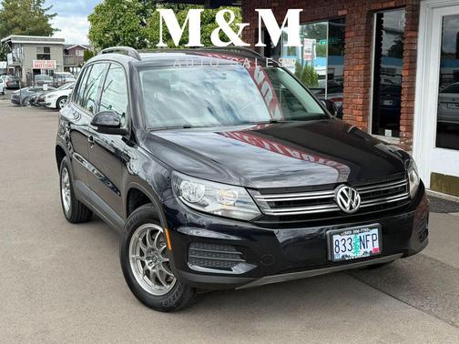 Deep Black Pearl 2015 Volkswagen Tiguan 2.0T S 4MOTION