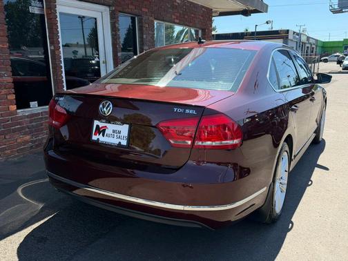 Opera Red Metallic 2014 Volkswagen Passat 2.0L TDI DSG SEL Premium