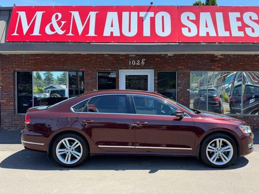 Opera Red Metallic 2014 Volkswagen Passat 2.0L TDI DSG SEL Premium