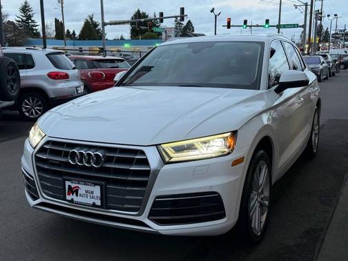 2018 Audi Q5 2.0T Premium Plus