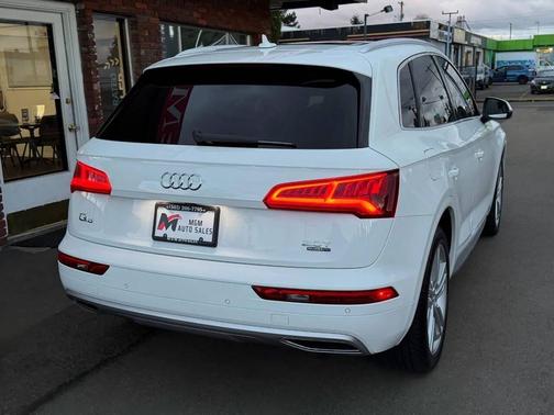 2018 Audi Q5 2.0T Premium Plus