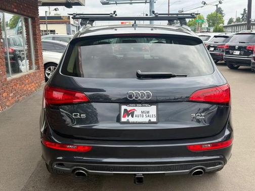 Blue 2013 Audi Q5 3.0T Premium Plus