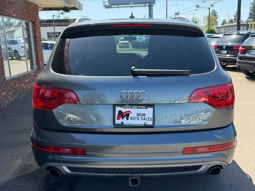 Gray 2015 Audi Q7 3.0T S line Prestige