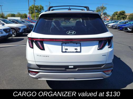 2026 Hyundai TUCSON SE