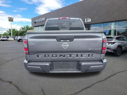 Gun Metallic 2022 Nissan Frontier SV