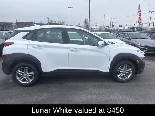 2023 Hyundai KONA SE