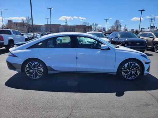 2025 Hyundai IONIQ 6 SEL