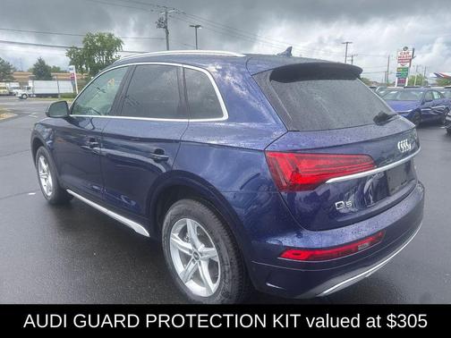 Navarra Blue Metallic 2021 Audi Q5 45 Premium