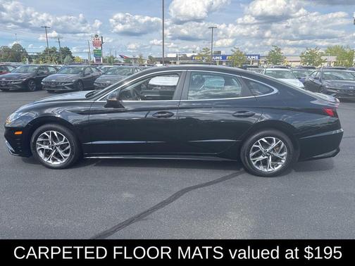 2022 Hyundai SONATA SEL