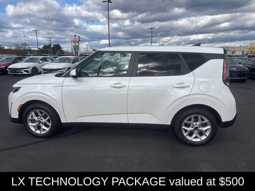 2023 Kia Soul LX
