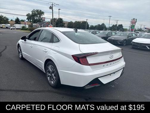 2022 Hyundai SONATA SEL
