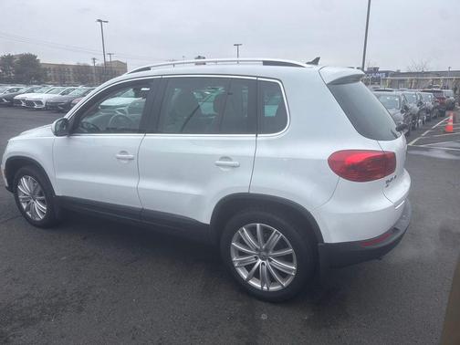 2016 Volkswagen Tiguan SE