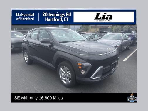 Abyss Black Pearl 2024 Hyundai KONA SE