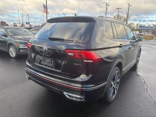 2022 Volkswagen Tiguan 2.0T SEL R-Line 4MOTION