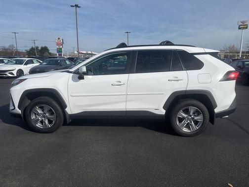 2024 Toyota RAV4 Hybrid XLE