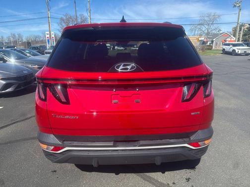 2023 Hyundai TUCSON SEL